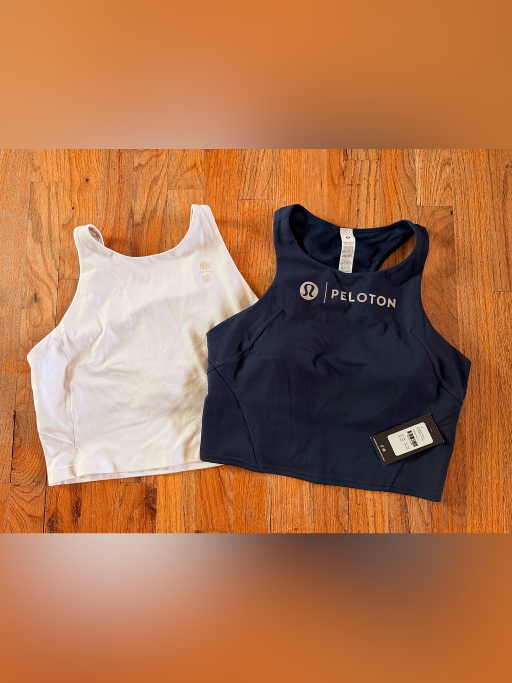 NWT! Lululemon x Peloton White & Navy Peloton High-Neck Sports Bras Size 10 - Picture 1 of 1
